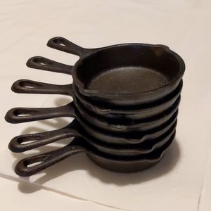 Lodge Mini Cast Iron Skillet 🍳